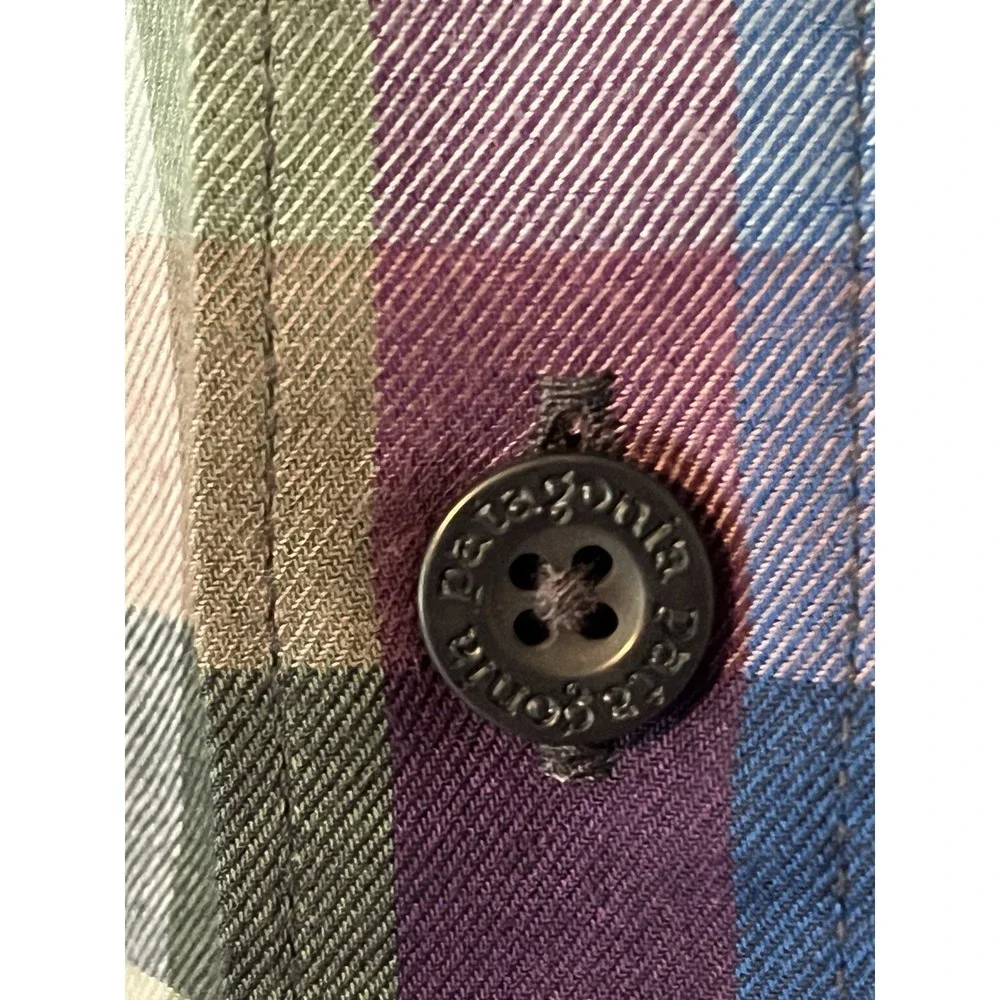 Patagonia Organic Cotton Plaid Button up Shirt Colorful Blue Purple Men's Medium